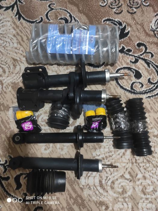 Продам запчасти на ваз 2110.