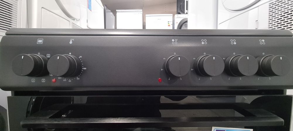 Чисто Нова свободностояща печка TECHNOLUX  Клас А