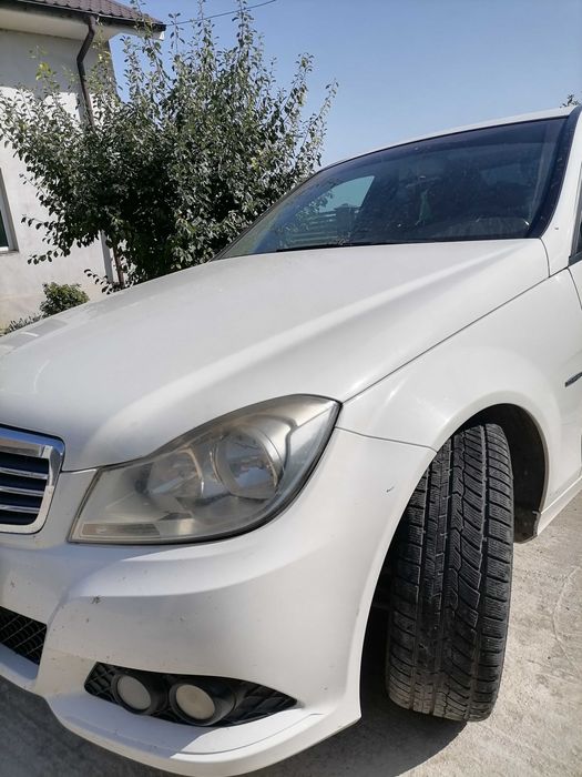 Mercedes c class 2012 diesel model facelift .