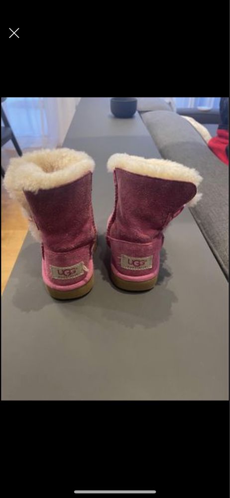 UGG nr 23.5 pret 120 lei