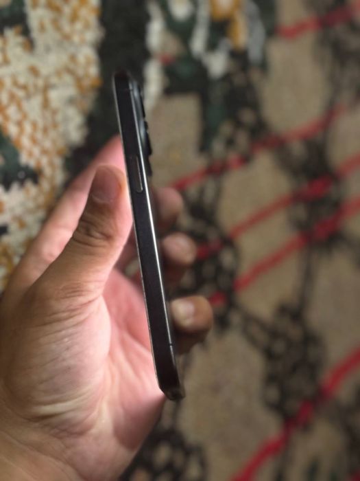 Iphone 15 pro 128 87 karopka dakumet idial