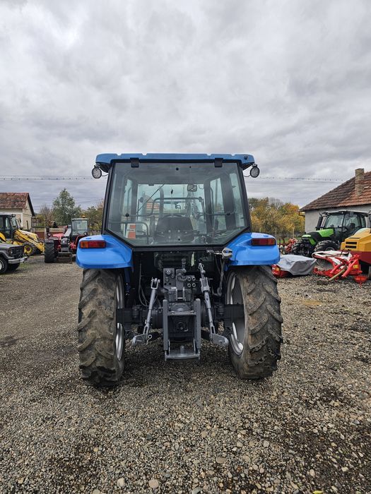 Vând Tractor New Holland L65 DT