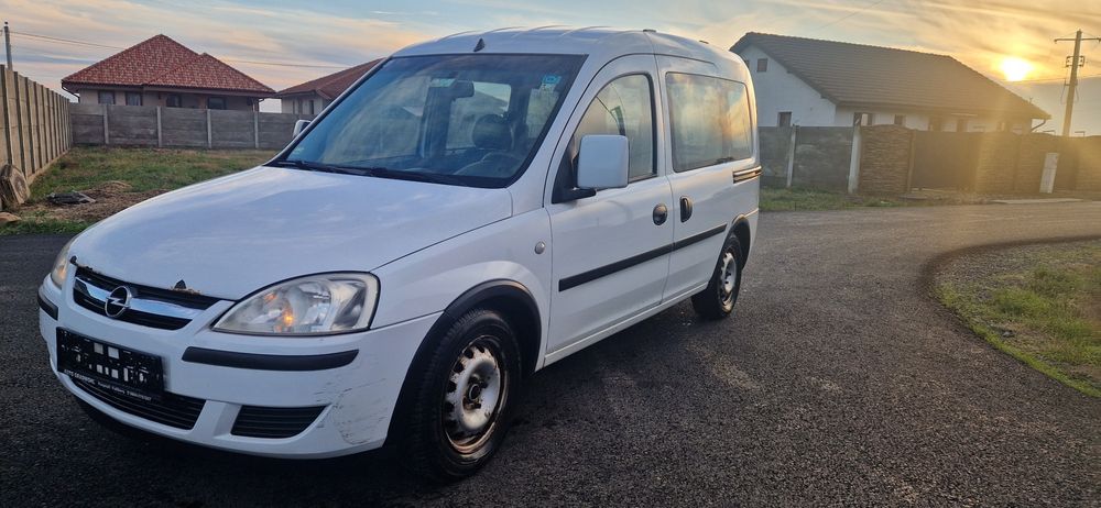 Vand Opel combo 2006 Motor 1.4 benzina