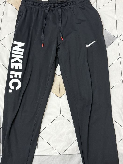Анцунг Nike FC комплект