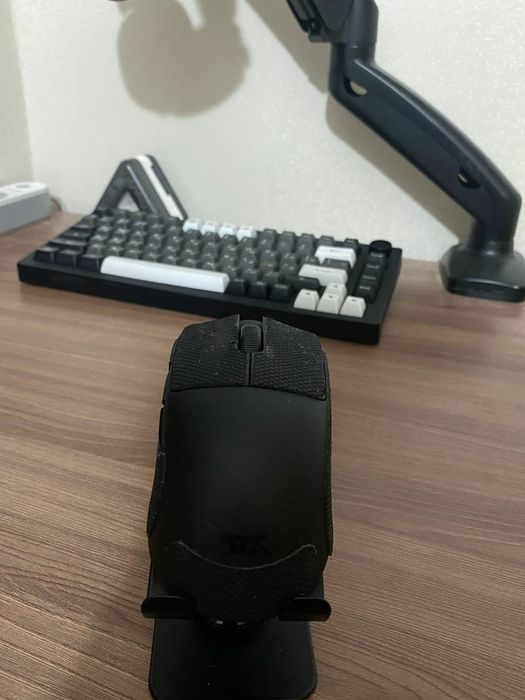 Песпроводная мышь ATK F1 ultimate