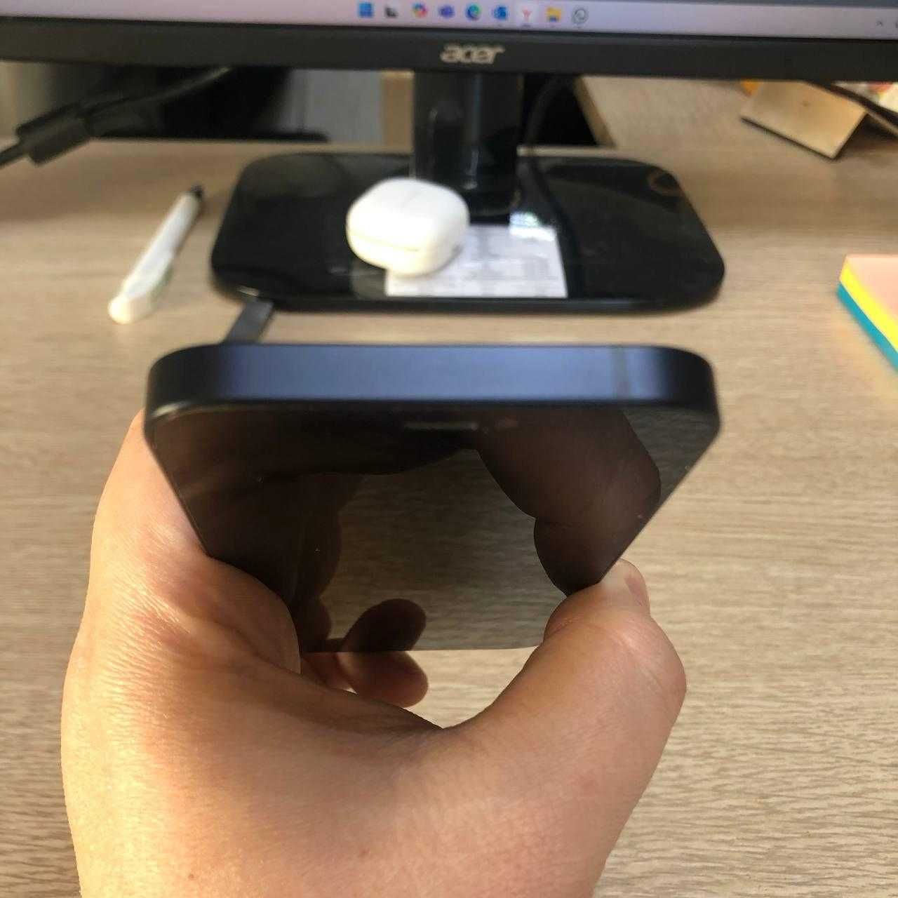 Продам IPhone 12 mini