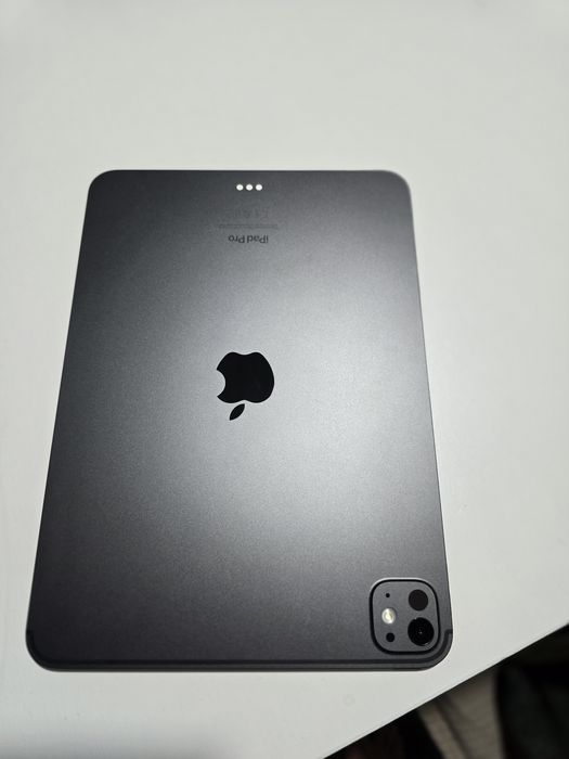 Vând Apple iPad pro 11 M4 256gb 2024 Garantie emag