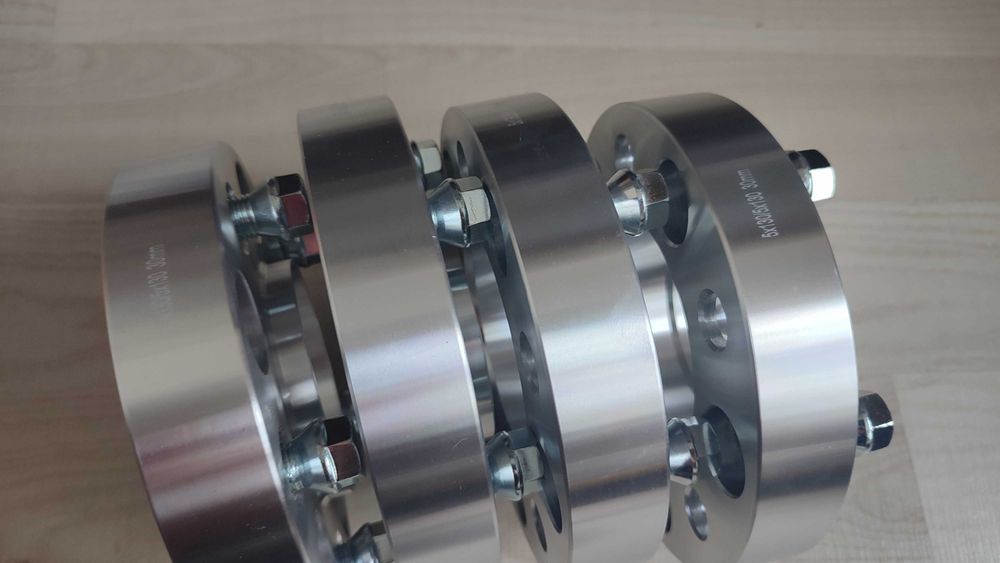 Фланци 30 мм 5х130 84,1 комплект 4 бр Мерцедес Г класа 2000-