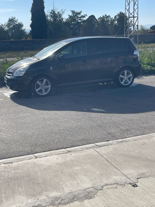 TOYOTA VERSO перфектна