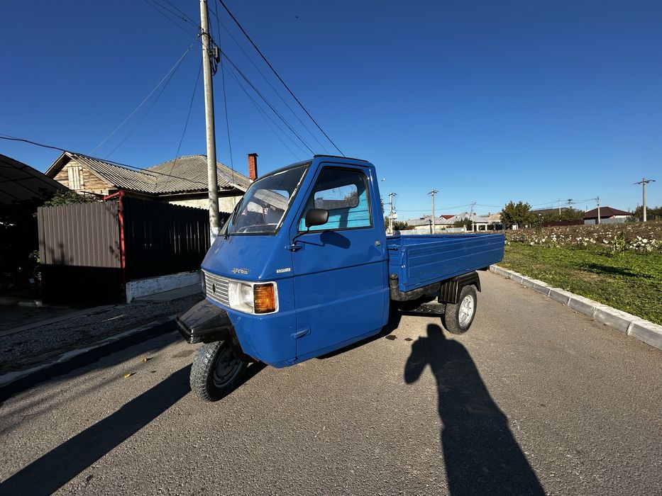 Piaggio Ape   703