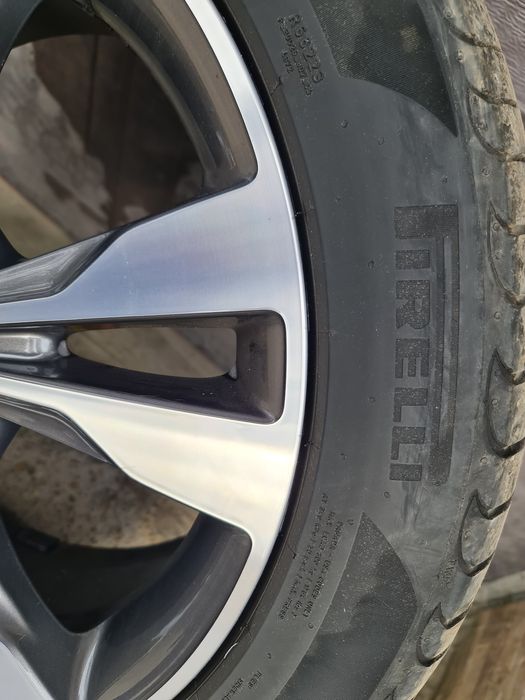 Set jante  bicolore  noi originale Mercedes R18 pentru model Vito Vian