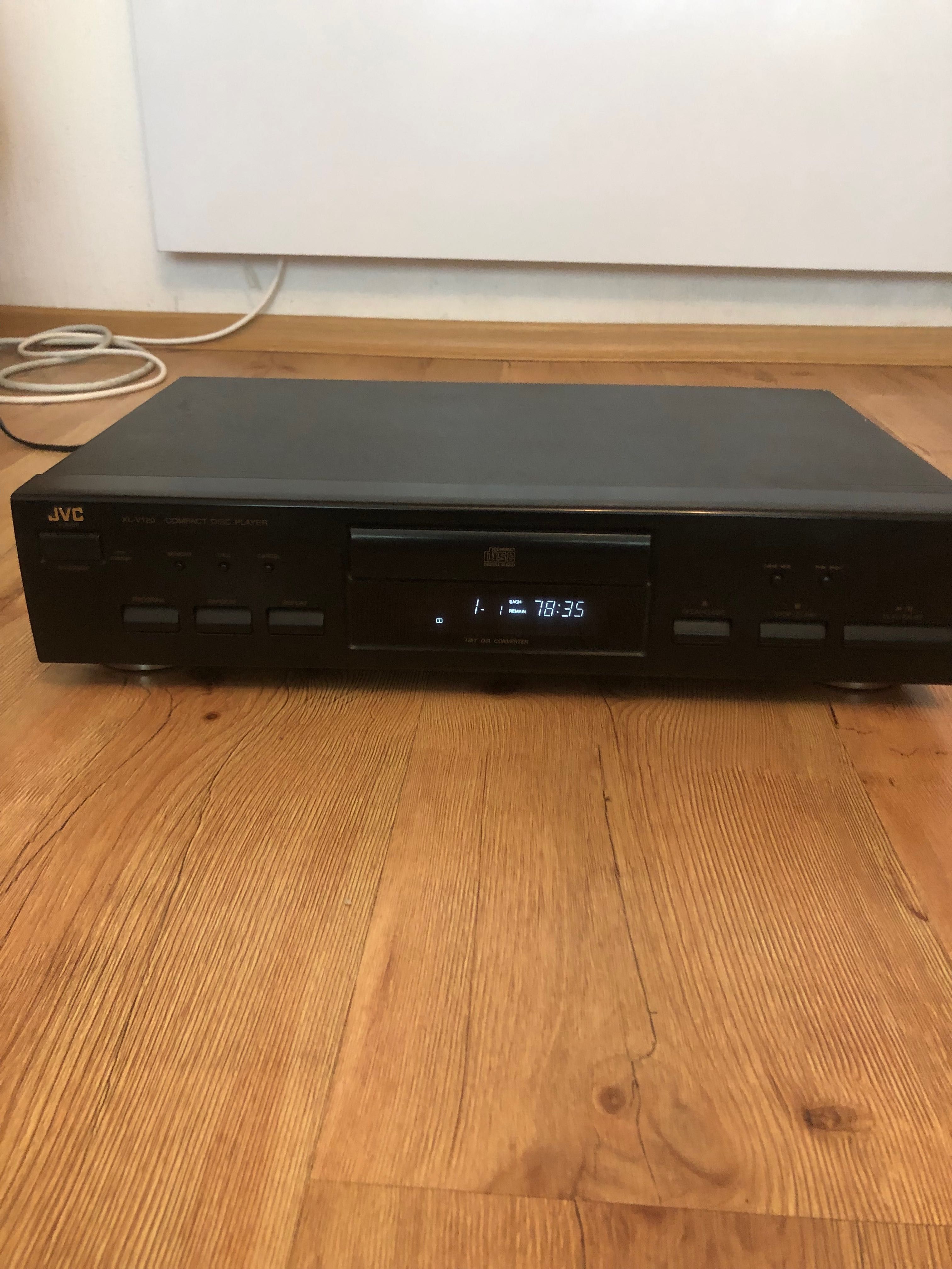 Работещ CD player JVC