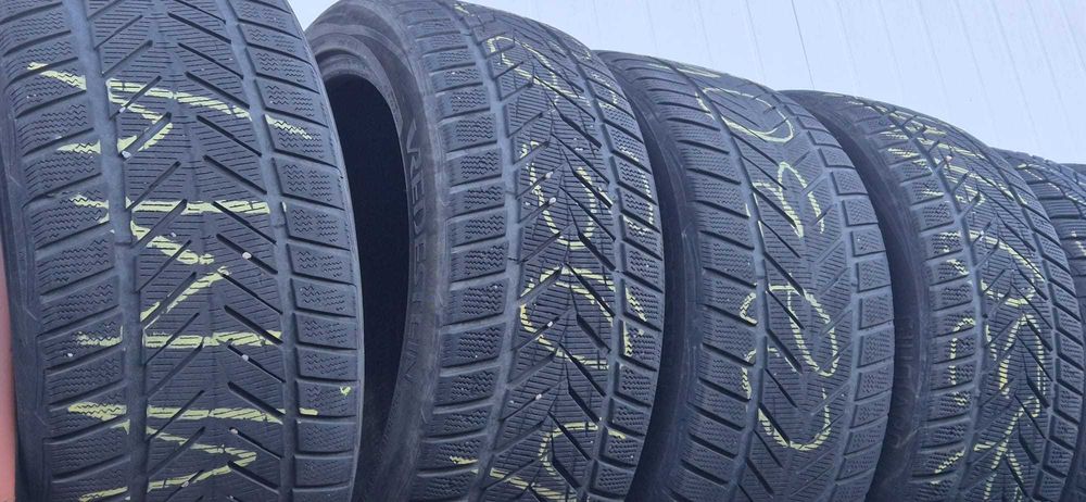 Cauciucuri Iarna Vredestein R19 BMW F10