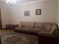 Мирабад Продается 4 комнатная квартира 328-школа Госпитальный
