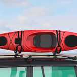 Suport auto universal utilizat la transportul caiacului/canoiei