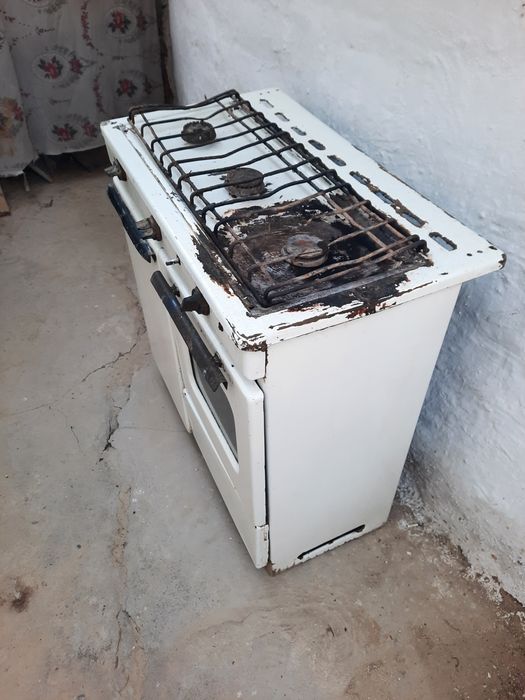 Продается старая газ плита