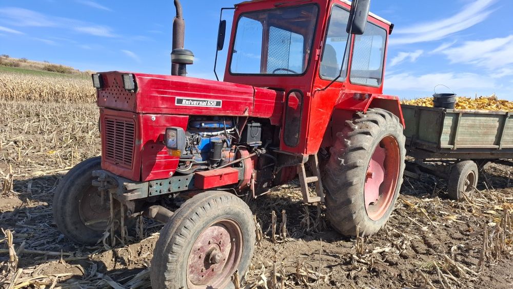 Vând tractor 650