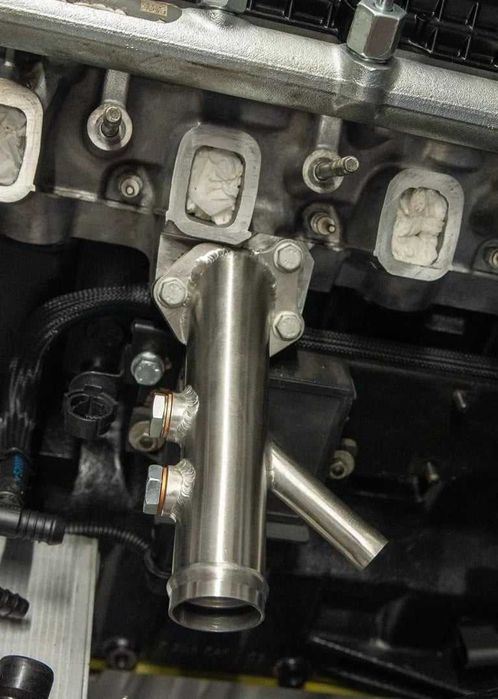 Flansa furtun lichid racire motor BMW 3.0d M57 IOD - NISSAN PATROL