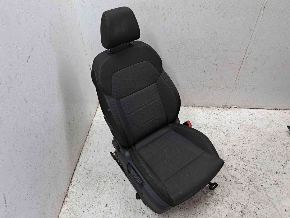 Scaun dreapta fata Skoda Superb III Combi (3V5) [Fabr 2015-2024] OEM