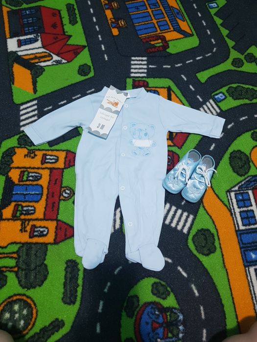 Salopeta  0 - 3 luni + papucei bebe