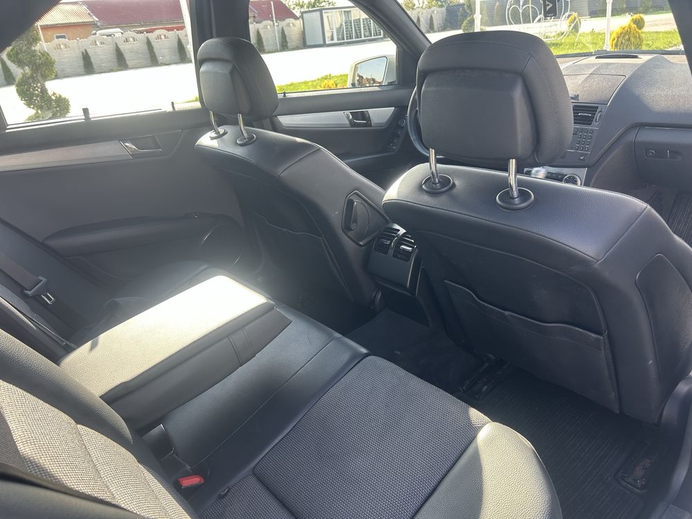 Mercedes C 350 CDI 4 mattic AMG Harman Kardon