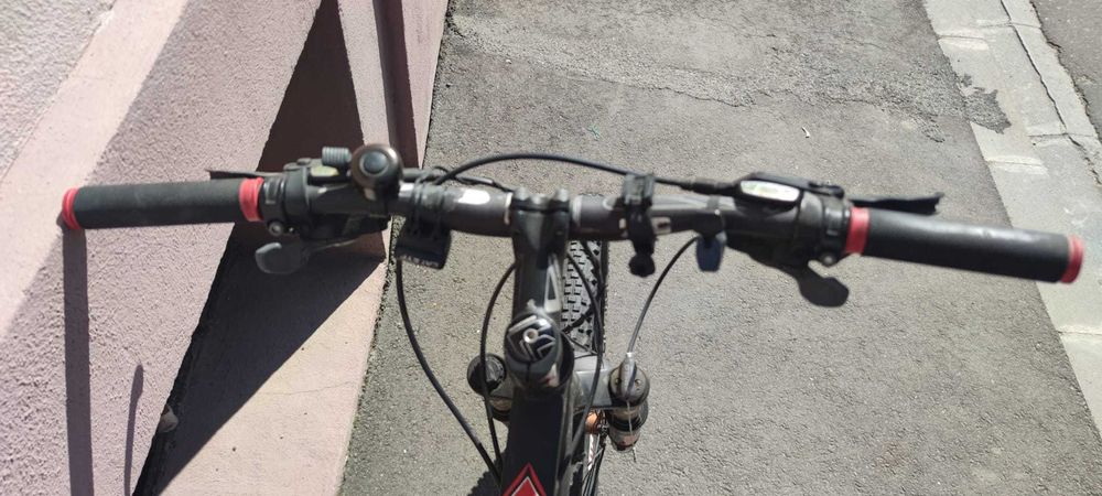 De vanzare Bicicleta MTB KROSS LEVEL A3