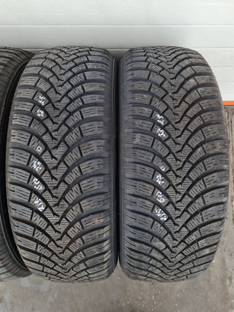 Зимни гуми 4 броя FALKEN EuroWinter HS01 Suv 215 60 R17 дот 3221