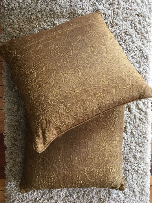 Декоративные подушки 2 шт