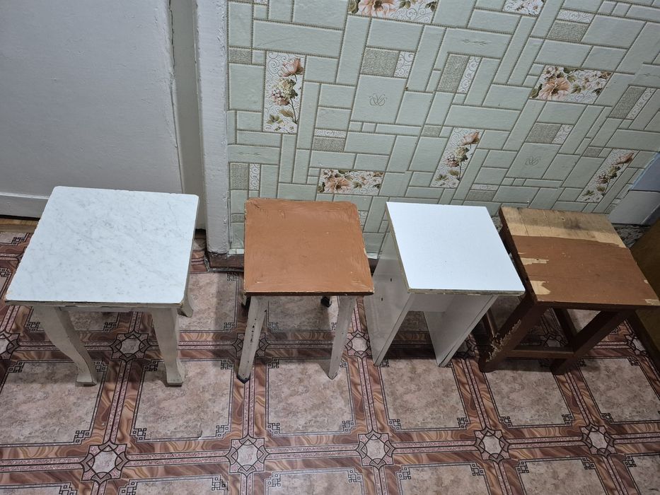 Табуретки кухонные