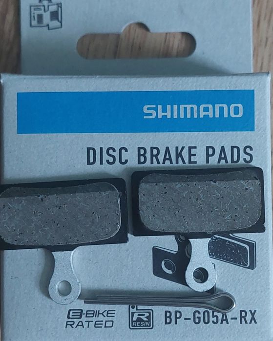 Vând 2 seturi de plăcuțe shimano