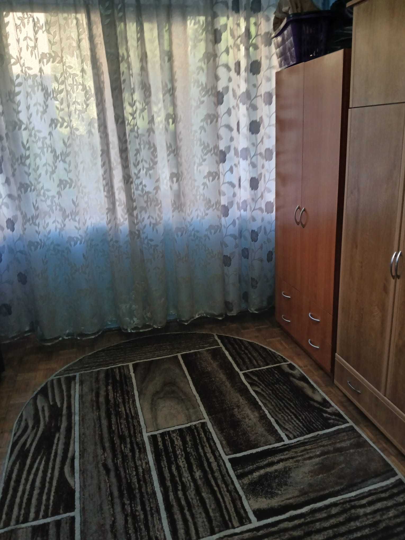 Vând apartament, 4 camere Orșova