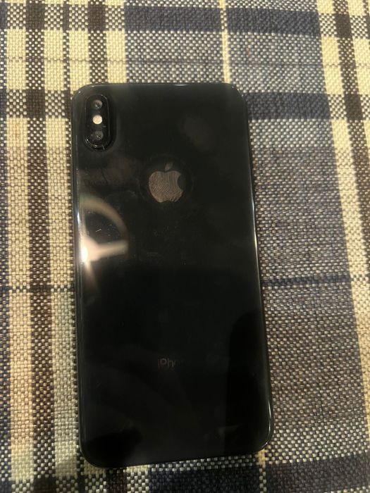 Айфон хс макс.