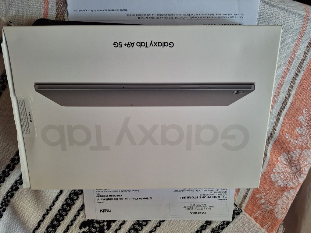 Vând Tableta Samsung tab A9+5G 8GB 125 GB
