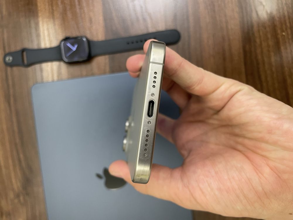 Makbook iWatch 8 45 15 pro max