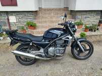 Motocicleta Kawasaki er500