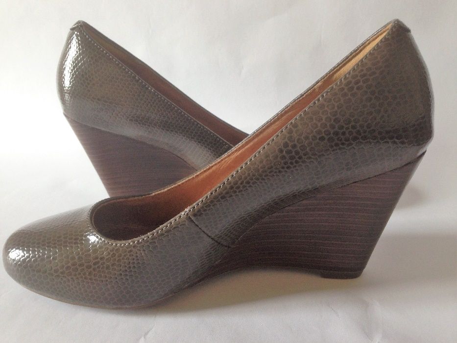 Pantofi Clarks, marime 37, piele. noi cu eticheta,