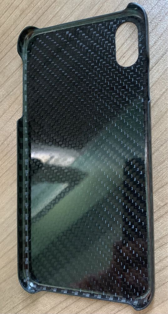 Кейс за Iphone XS Max от истински карбон