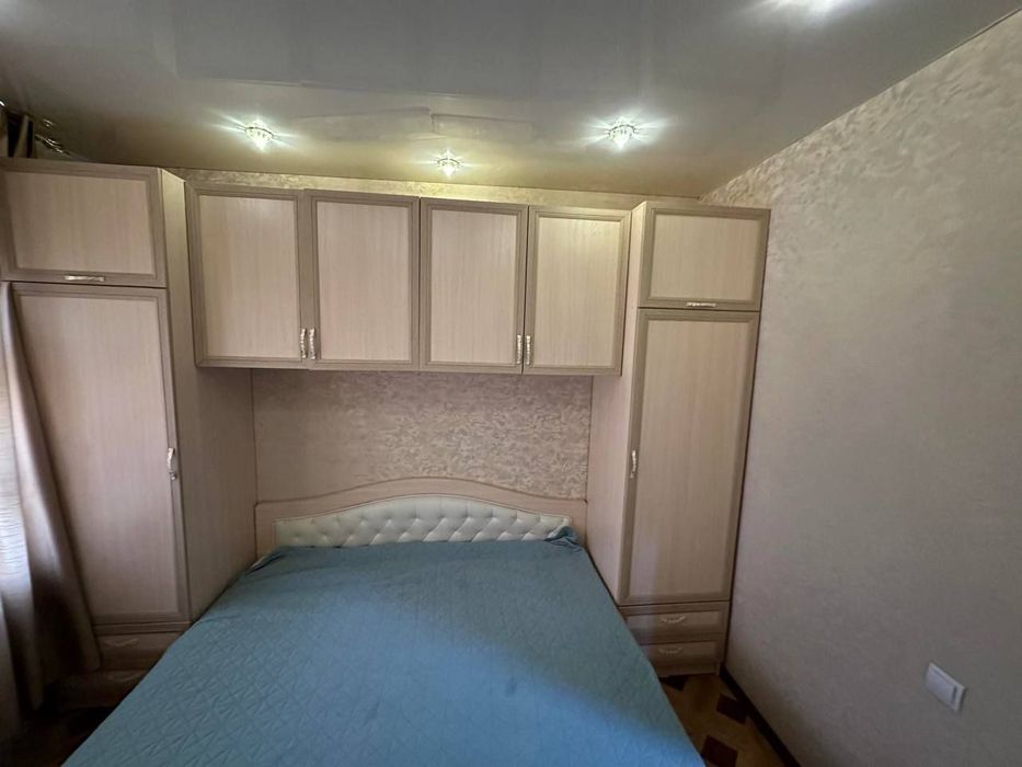 Квартира на Ц13 2/3/4 общ пл 50м ,76 серия ,разделка