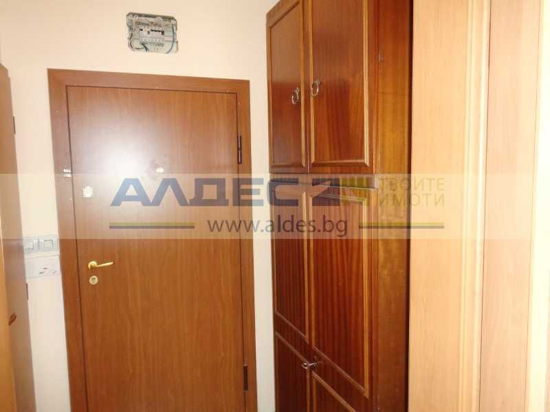 Дава се под наем Двустаен апартамент в София, Център - 53 кв.м за 408 € - Снимка #6