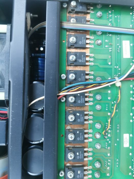 Lab Gruppen Fp 6400