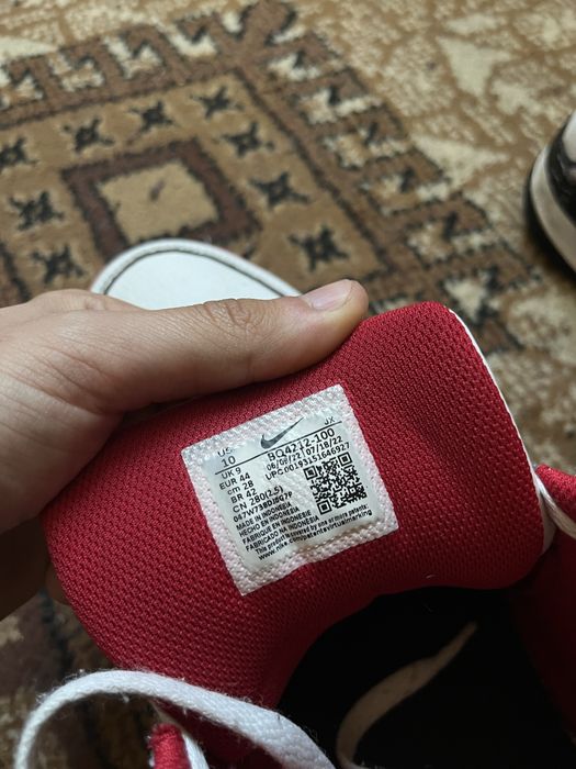 vand snickersi/adidasi nike air