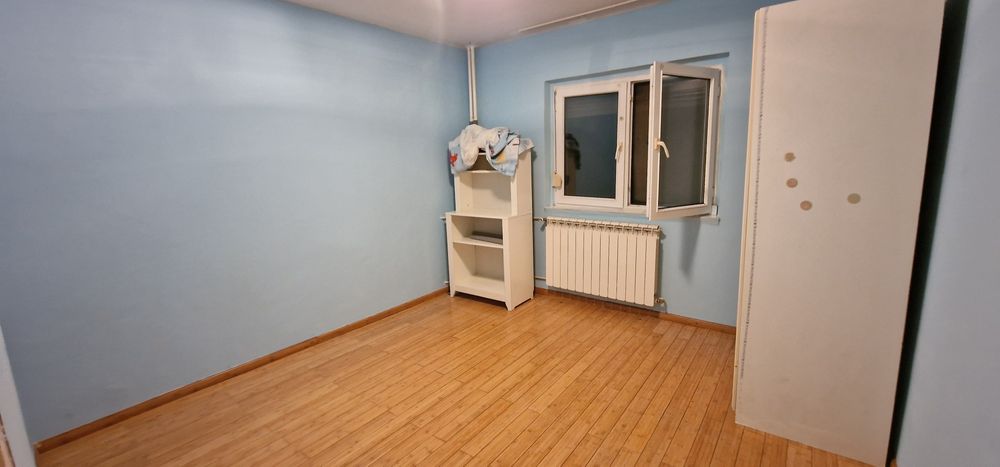 Vand apartament 3 camere Prosper