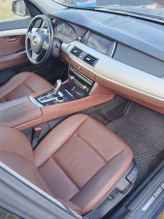 BMW GT 535i 306 cp