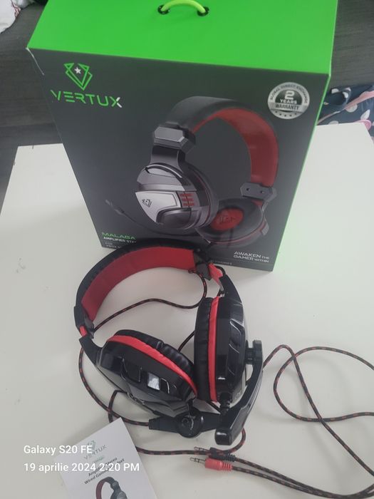 Căști  VERTUX de gaming