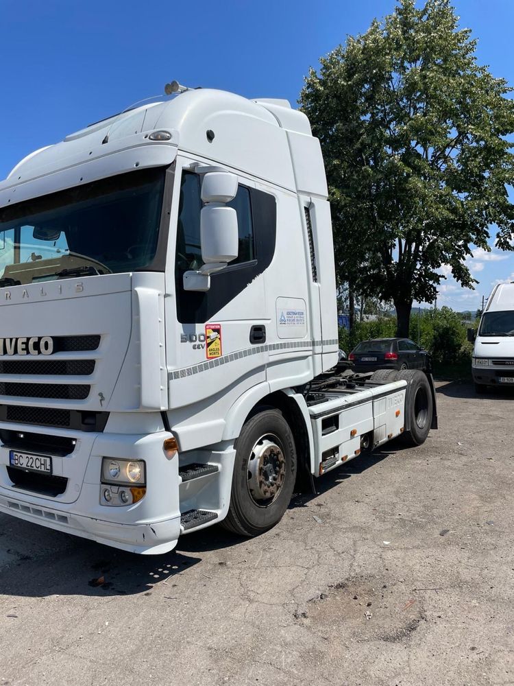 Ansamblu Iveco Stralis 500 cap tractor + remorca fier