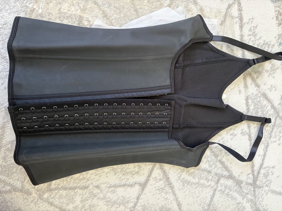 Продам корсет для живота и спины