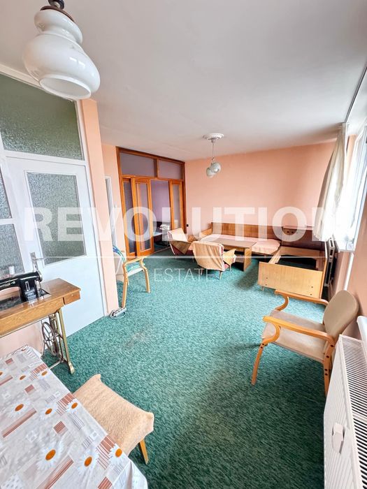 Продава се Двустаен апартамент в Пловдив, Център - 49 кв.м за 2531 €/кв.м - Снимка #2