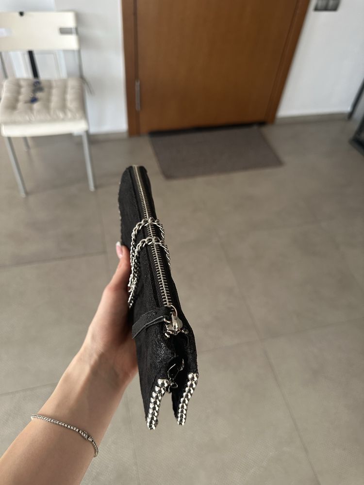 Черна чанта Zara