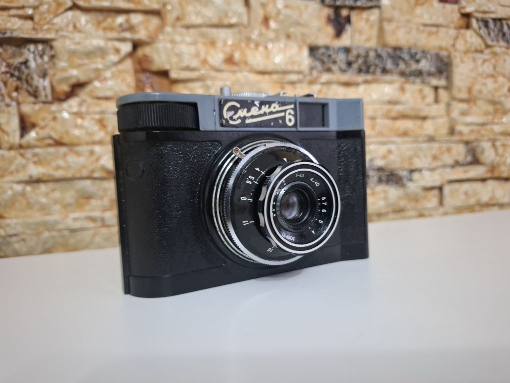 Aparat foto vechi, vintage, model rusesc Smena 6