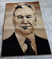 Продам ковёр с изображением Кунаева